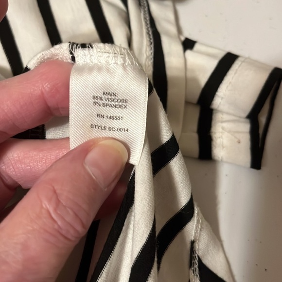 Summer & Sage cardigan, white/black stripe. Large - Picture 6 of 6